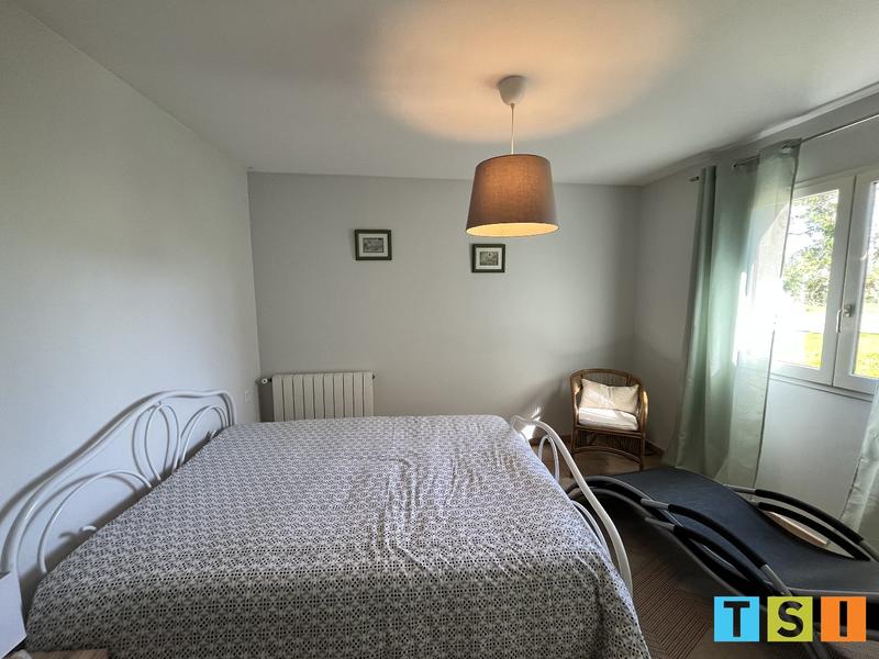 Maison - 200 m² - 6 pièces