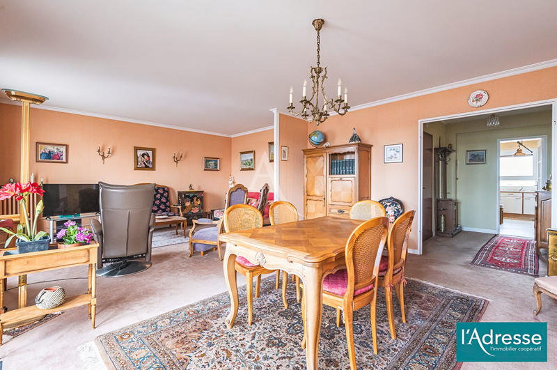 Appartement - 98 m² - 4 pièces