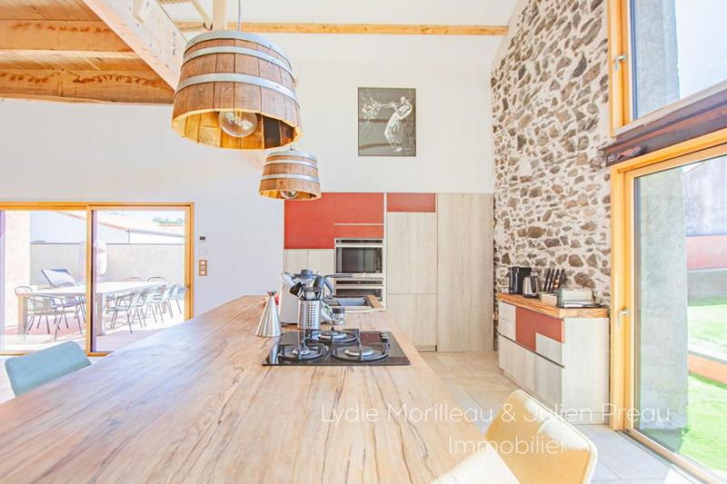 Maison - 196 m² - 8 pièces