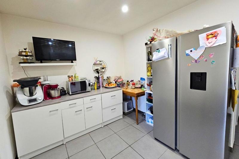 Appartement - 309 m² - 14 pièces