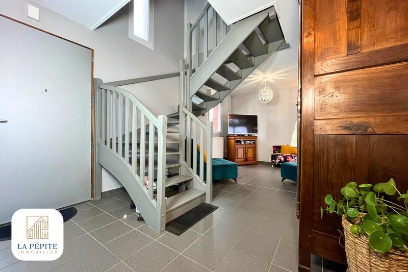 Maison - 112 m² - 6 pièces