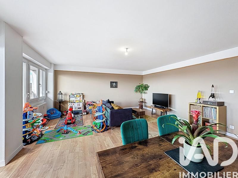 Appartement - 100 m² - 5 pièces