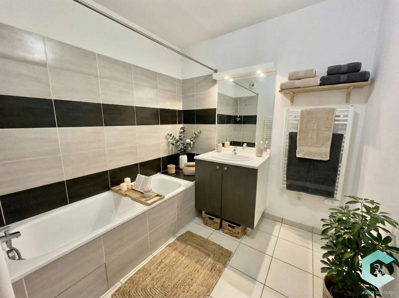 Appartement - 63 m² - 3 pièces