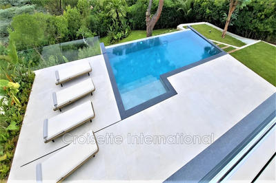 Villa - 388 m² - 6 pièces