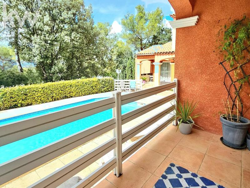 Villa - 218 m² - 7 pièces