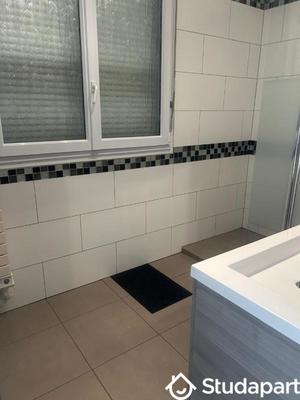 Chambre - 13 m² - 1 pièce