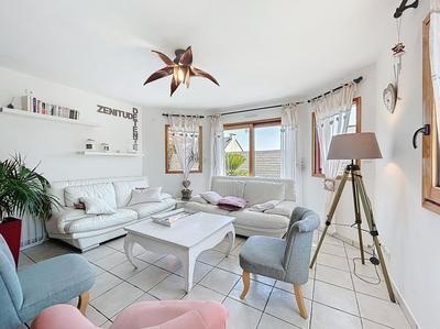 Maison - 137 m² - 6 pièces