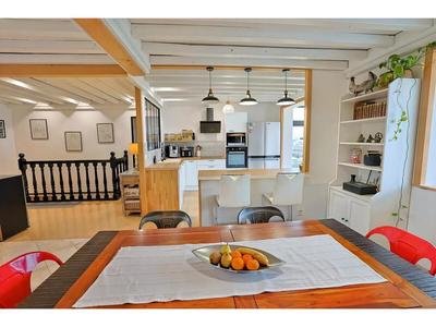 Maison - 152 m² - 8 pièces