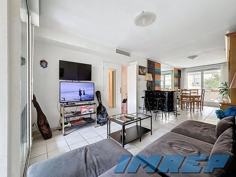 Appartement - 90 m² - 4 pièces