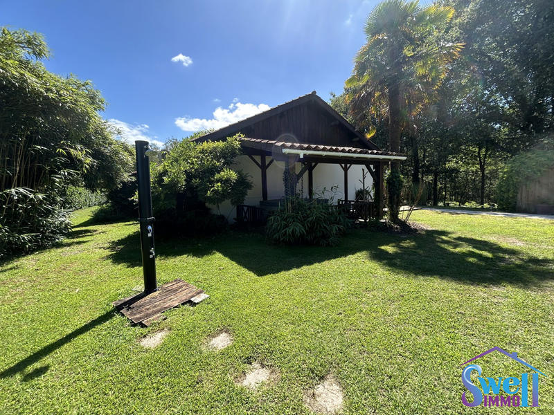 Maison traditionnelle - 282 m² - 14 pièces