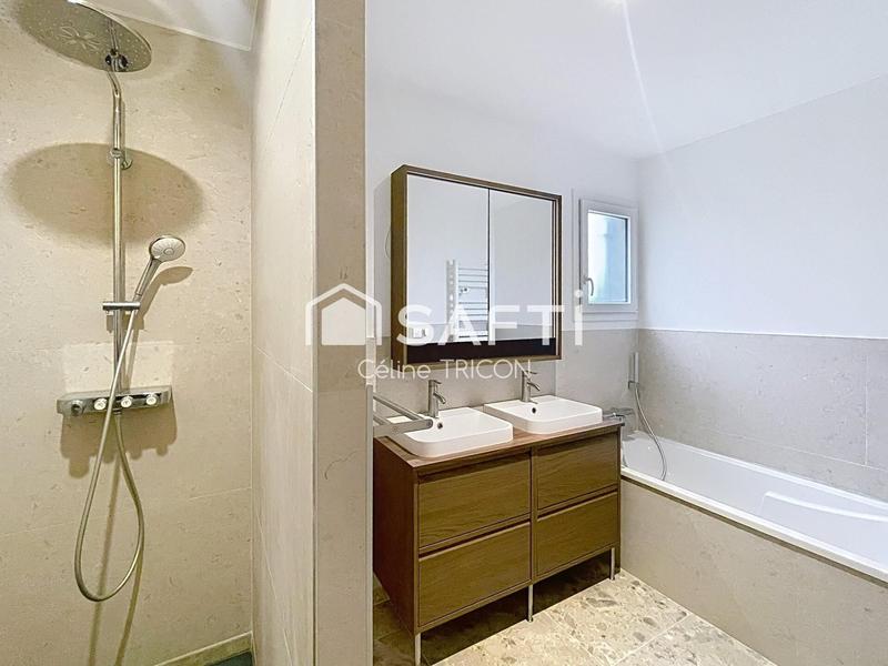 Maison - 136 m² - 4 pièces