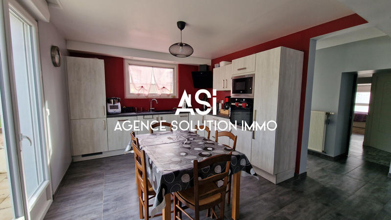 Maison - 200 m² - 7 pièces