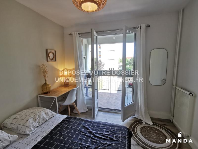 Chambre - 10 m² - 4 pièces