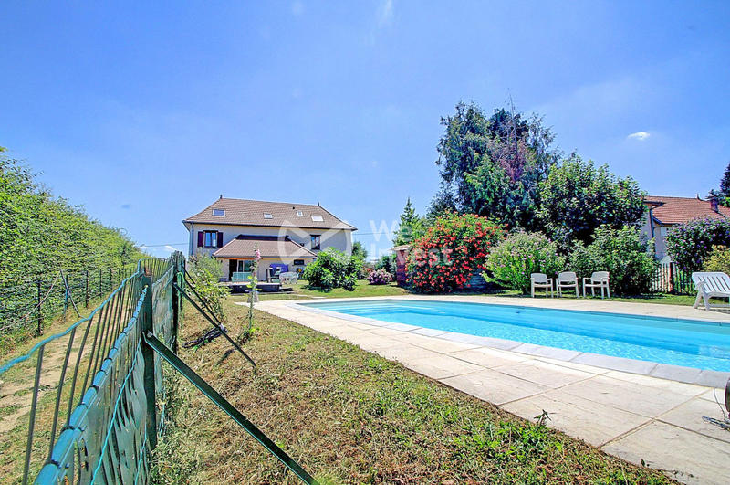 Maison ancienne - 194 m² - 7 pièces