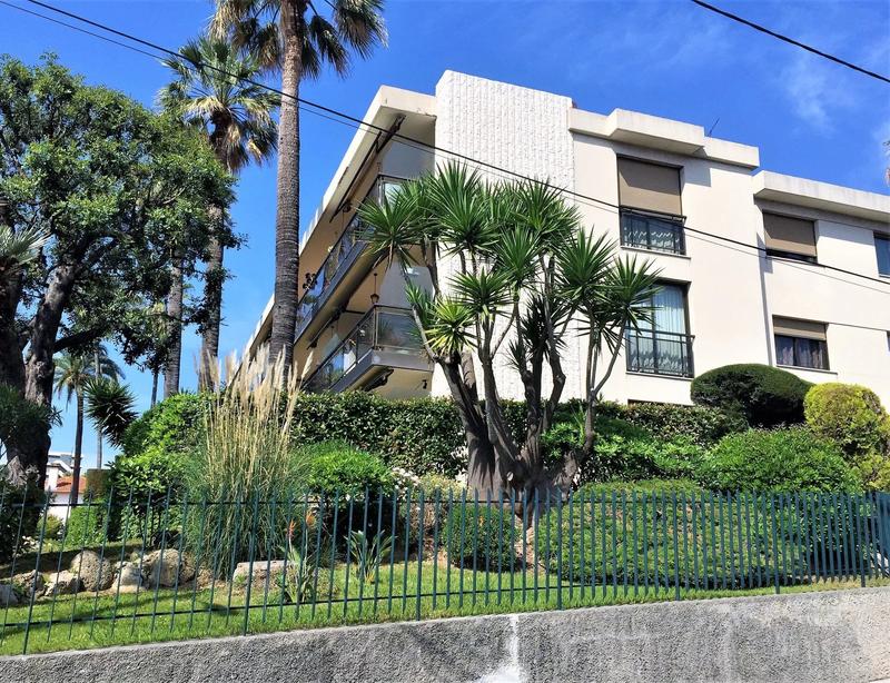 Appartement - 80 m² - 3 pièces