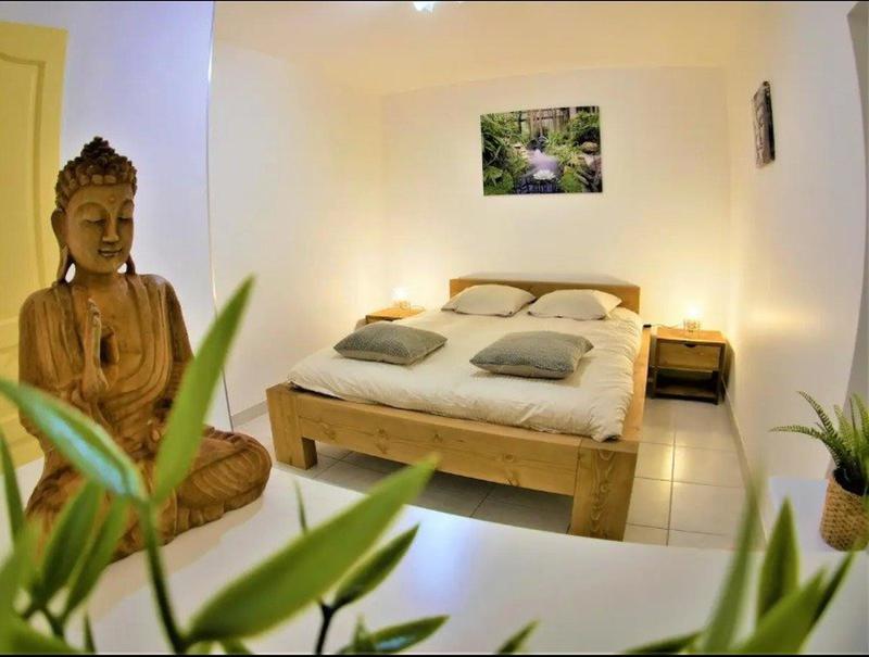 Local commercial - 93 m² - 4 pièces