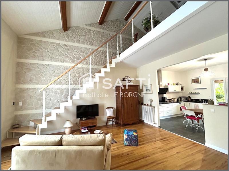 Maison - 127 m² - 6 pièces