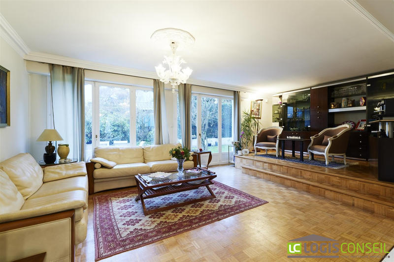 Maison - 142 m² - 6 pièces