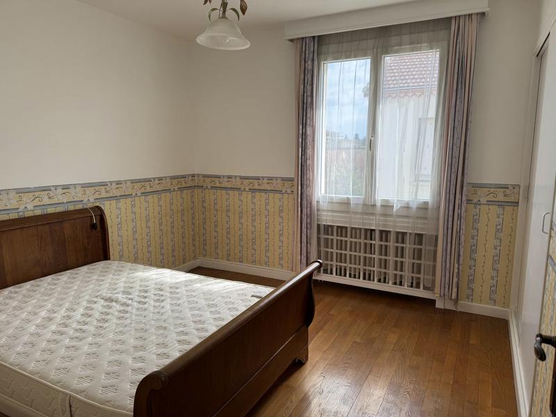 Maison - 200 m² - 10 pièces