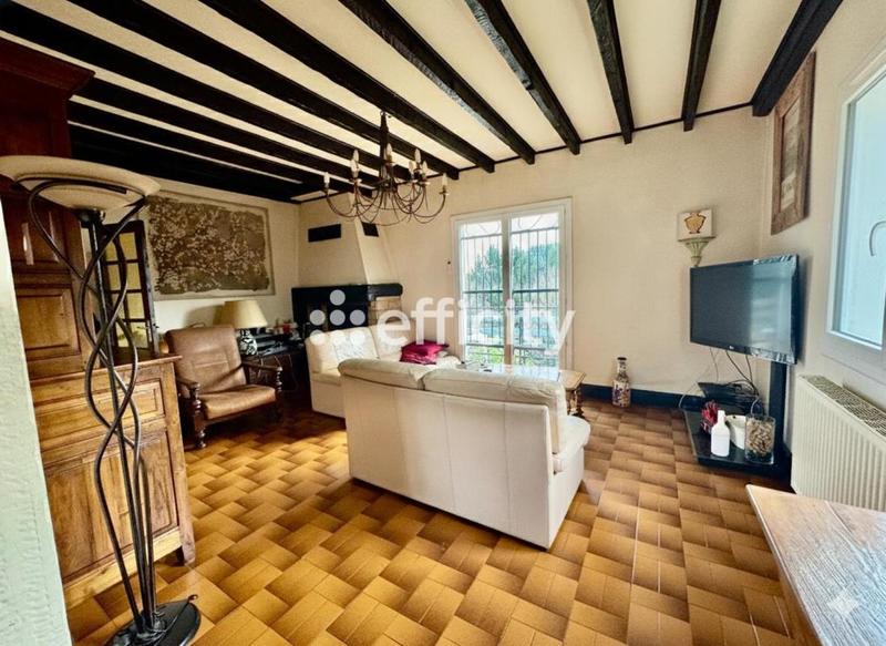 Maison - 152 m² - 9 pièces