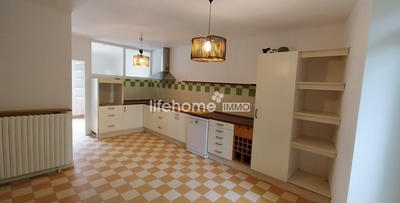 Maison - 200 m² - 7 pièces