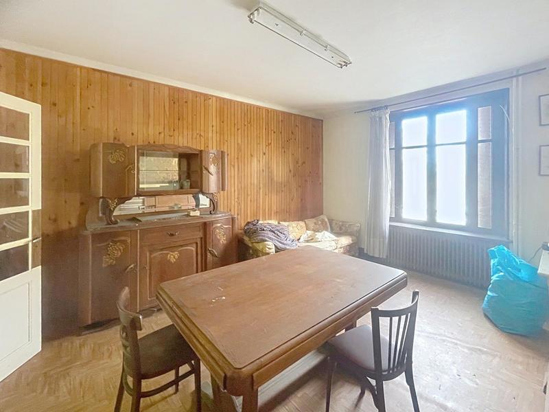 Maison - 204 m² - 8 pièces