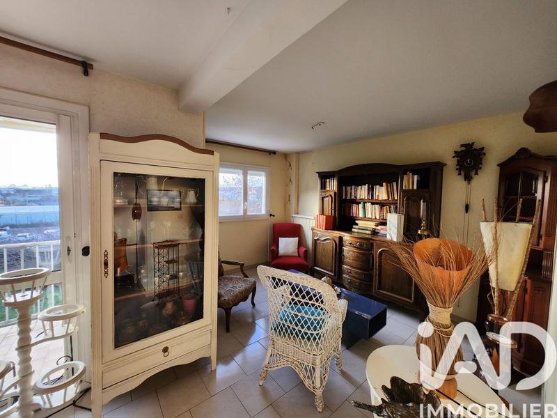 Appartement - 80 m² - 4 pièces