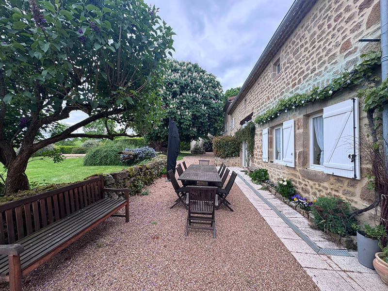 Maison - 288 m² - 10 pièces