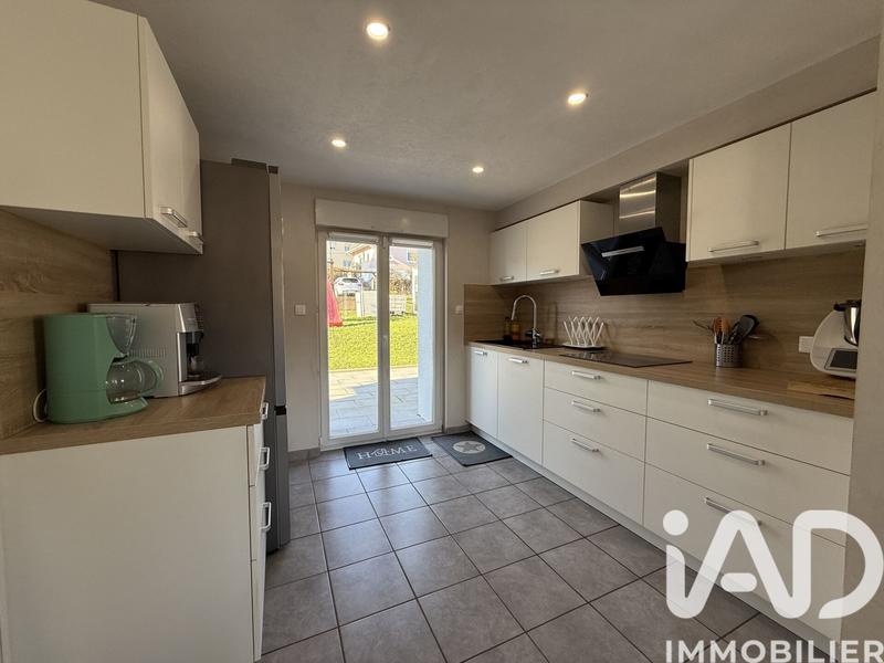 Maison - 96 m² - 5 pièces