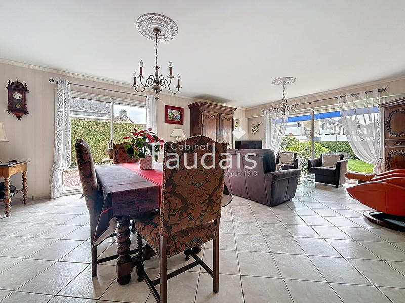 Maison - 138 m² - 7 pièces