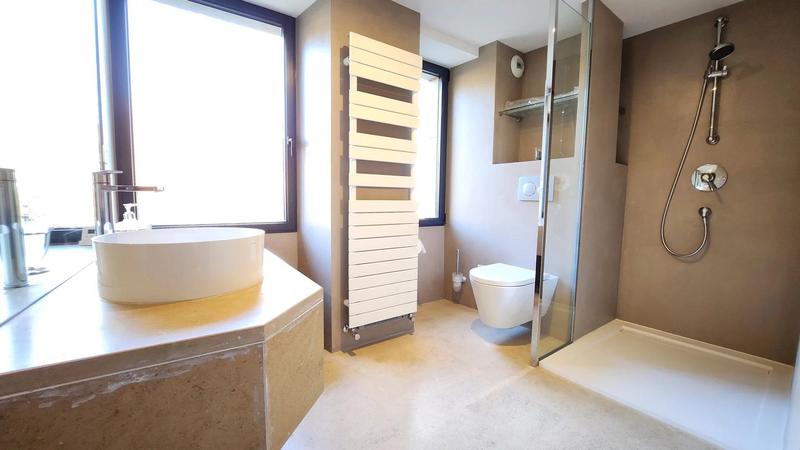 Maison - 600 m² - 10 pièces