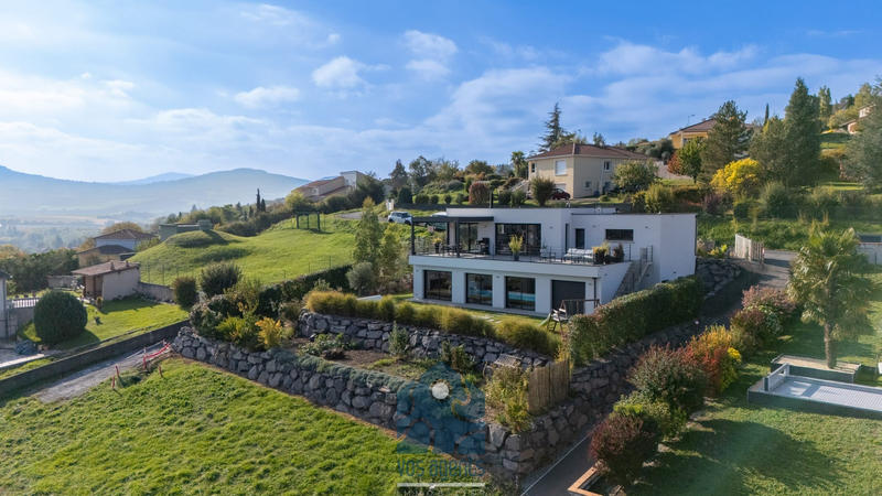 Villa - 170 m² - 6 pièces