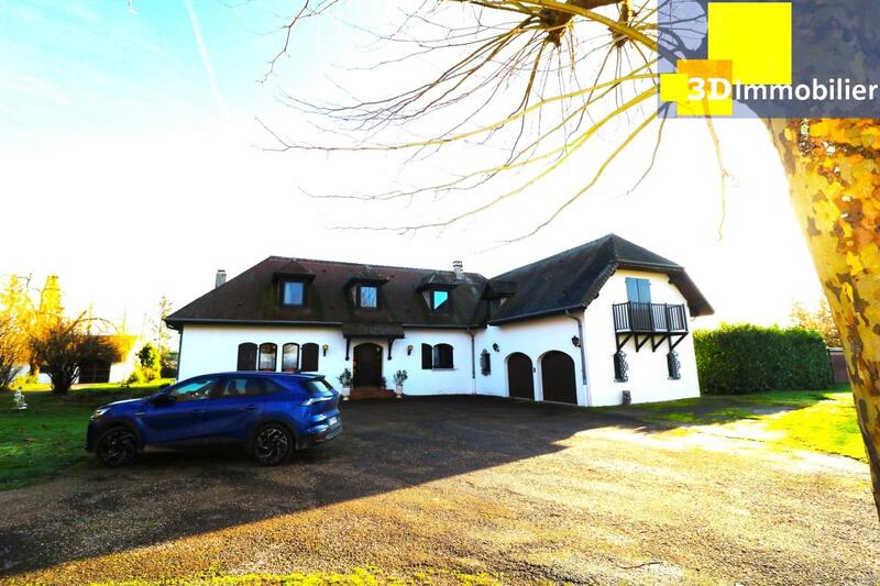 Maison - 291 m² - 12 pièces