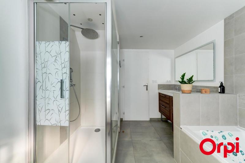 Maison de ville - 150 m² - 5 pièces