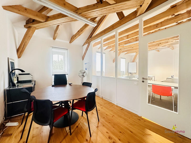 Maison - 200 m² - 8 pièces