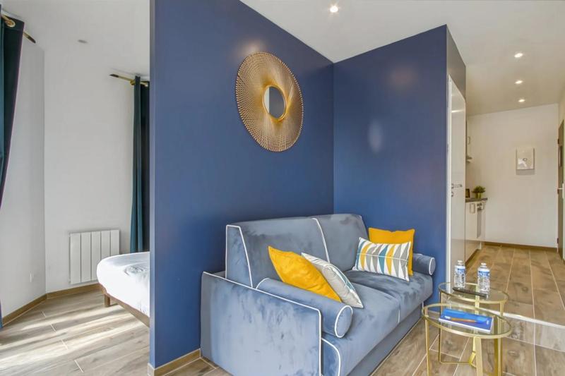 Appartement - 98 m² - 8 pièces