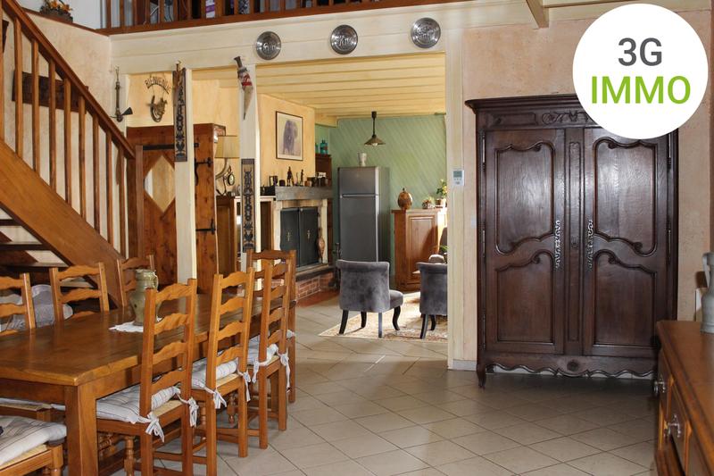 Villa - 270 m² - 10 pièces