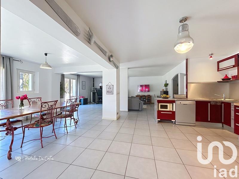 Maison - 178 m² - 6 pièces