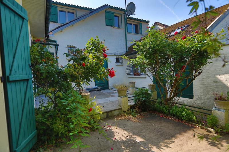 Maison - 115 m² - 8 pièces