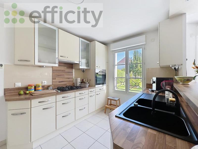 Maison - 165 m² - 5 pièces