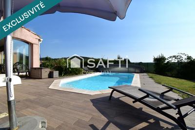 Maison - 104 m² - 4 pièces