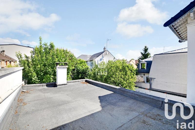 Maison - 200 m² - 8 pièces