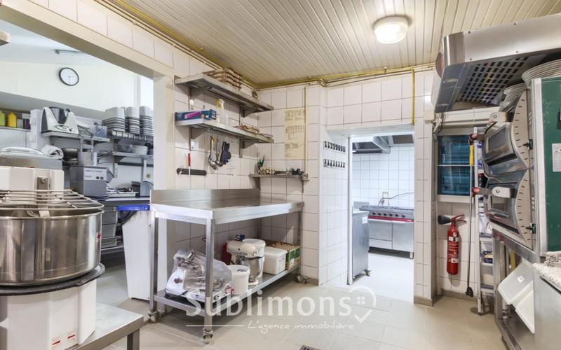 Fonds de commerce - 229 m²