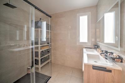 Appartement - 104 m² - 5 pièces