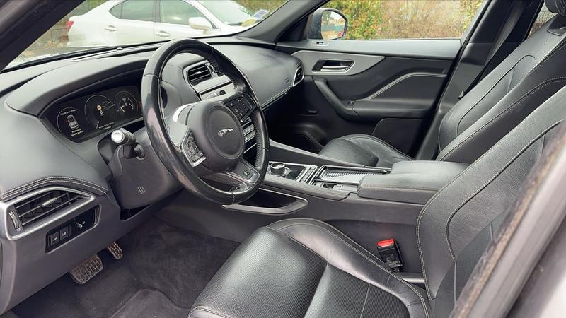 Jaguar F-Pace 2.0 d 180 Bva R-Sport