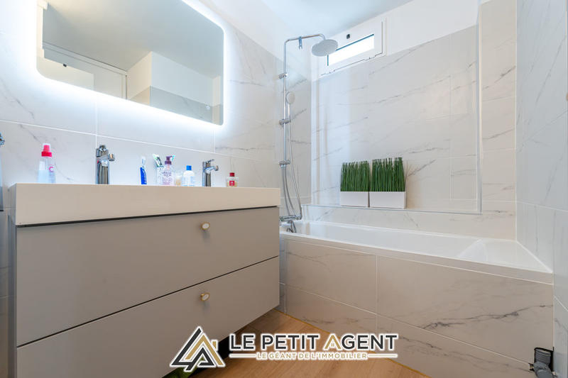 Appartement - 86 m² - 4 pièces