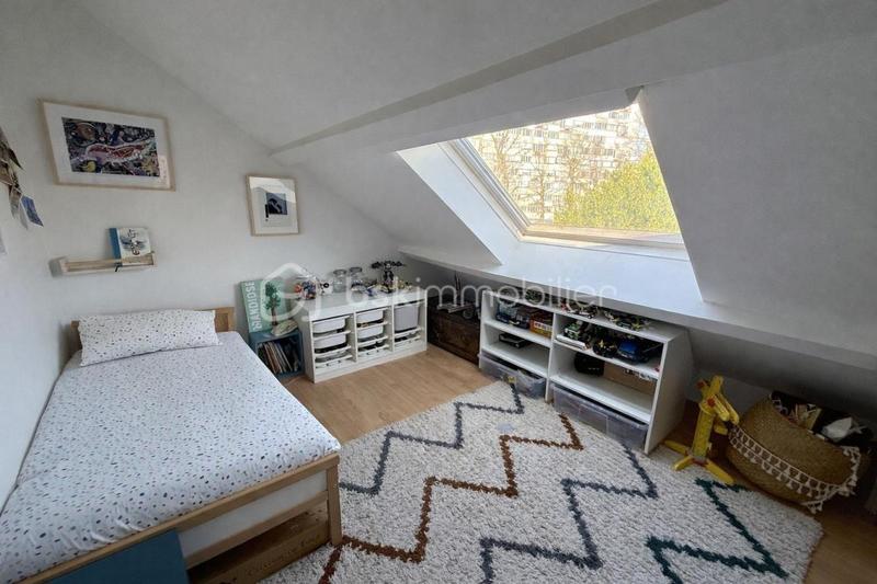 Maison - 91 m² - 6 pièces