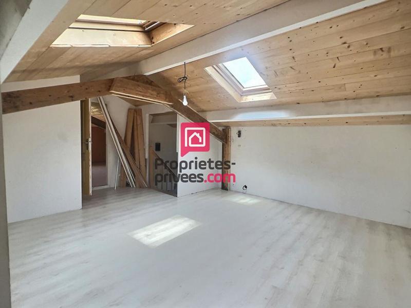 Maison - 263 m² - 11 pièces