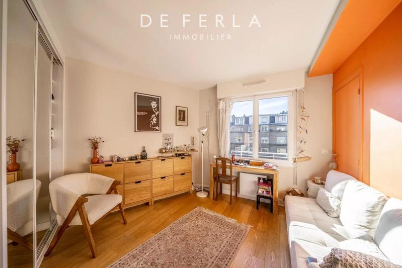 Appartement - 100 m² - 5 pièces