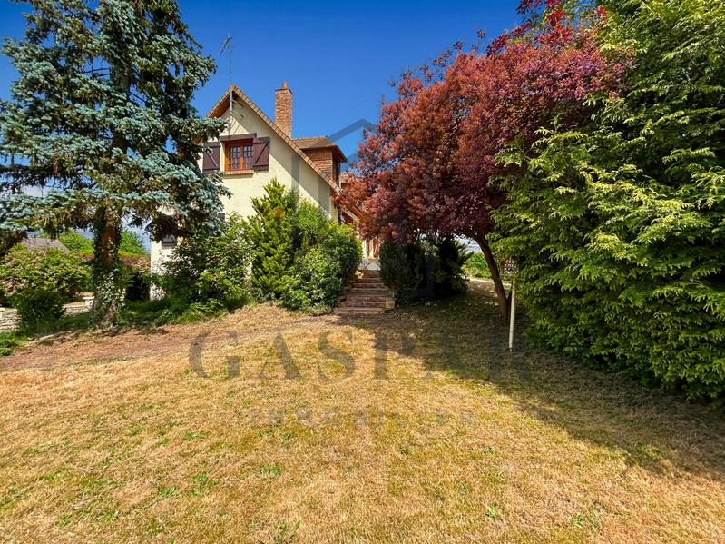 Maison - 120 m² - 5 pièces